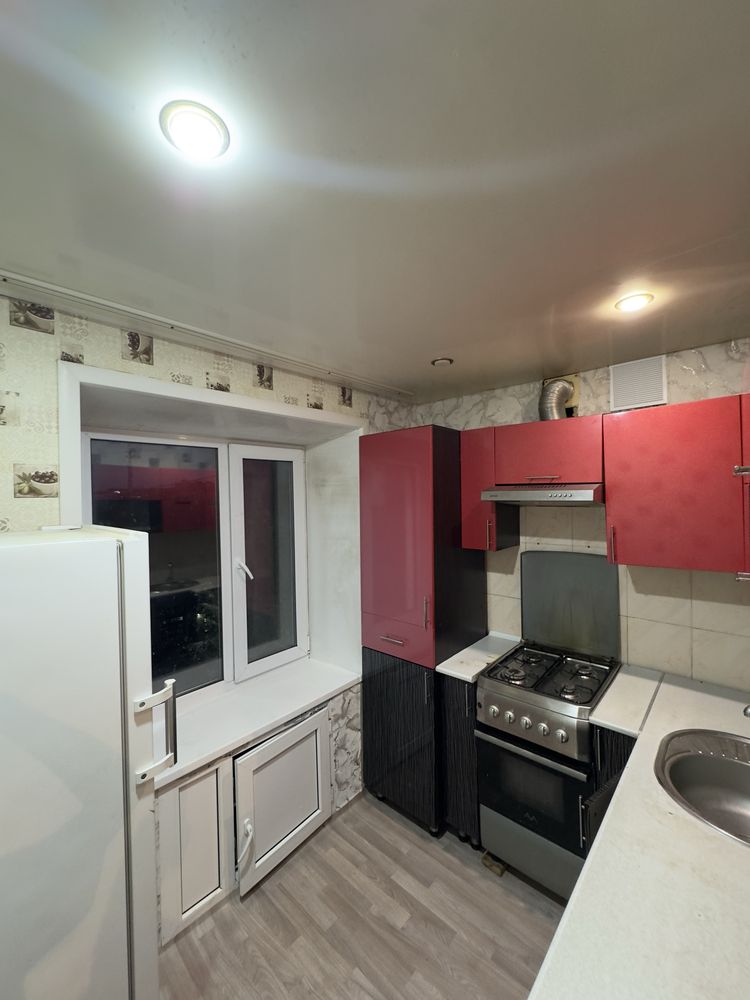 Продам дом 3x комната 62 квалрат метр 5этаж в хорошем состояние торг е