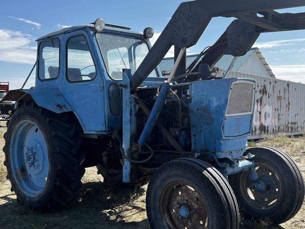 ЮМЗ и газ 53 в хорошем сост