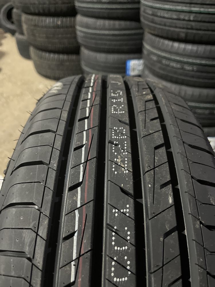 Tracmax 215/60 R16 TX5