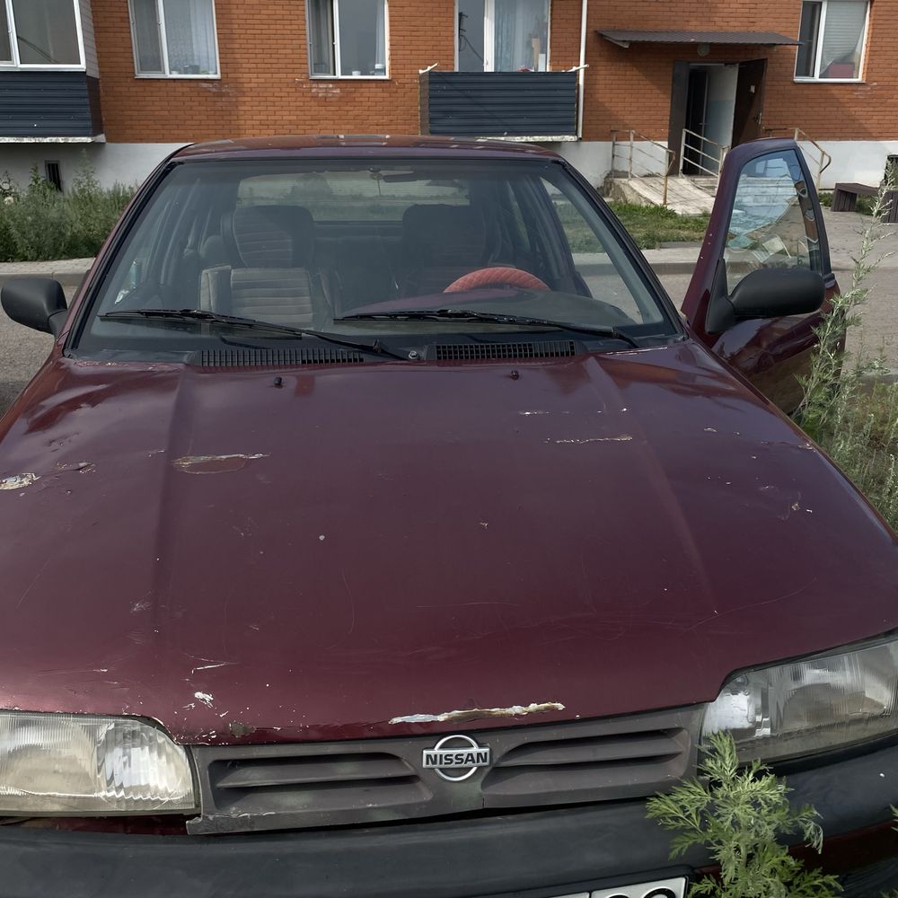 Продом машину Nissan Primera 2.0 SLX