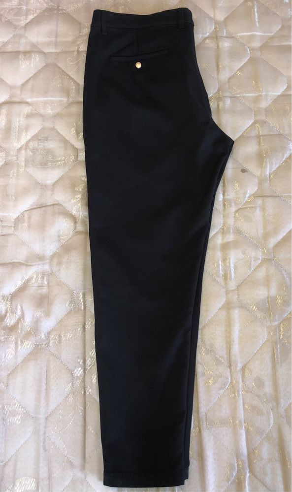 Брюки ZARA.