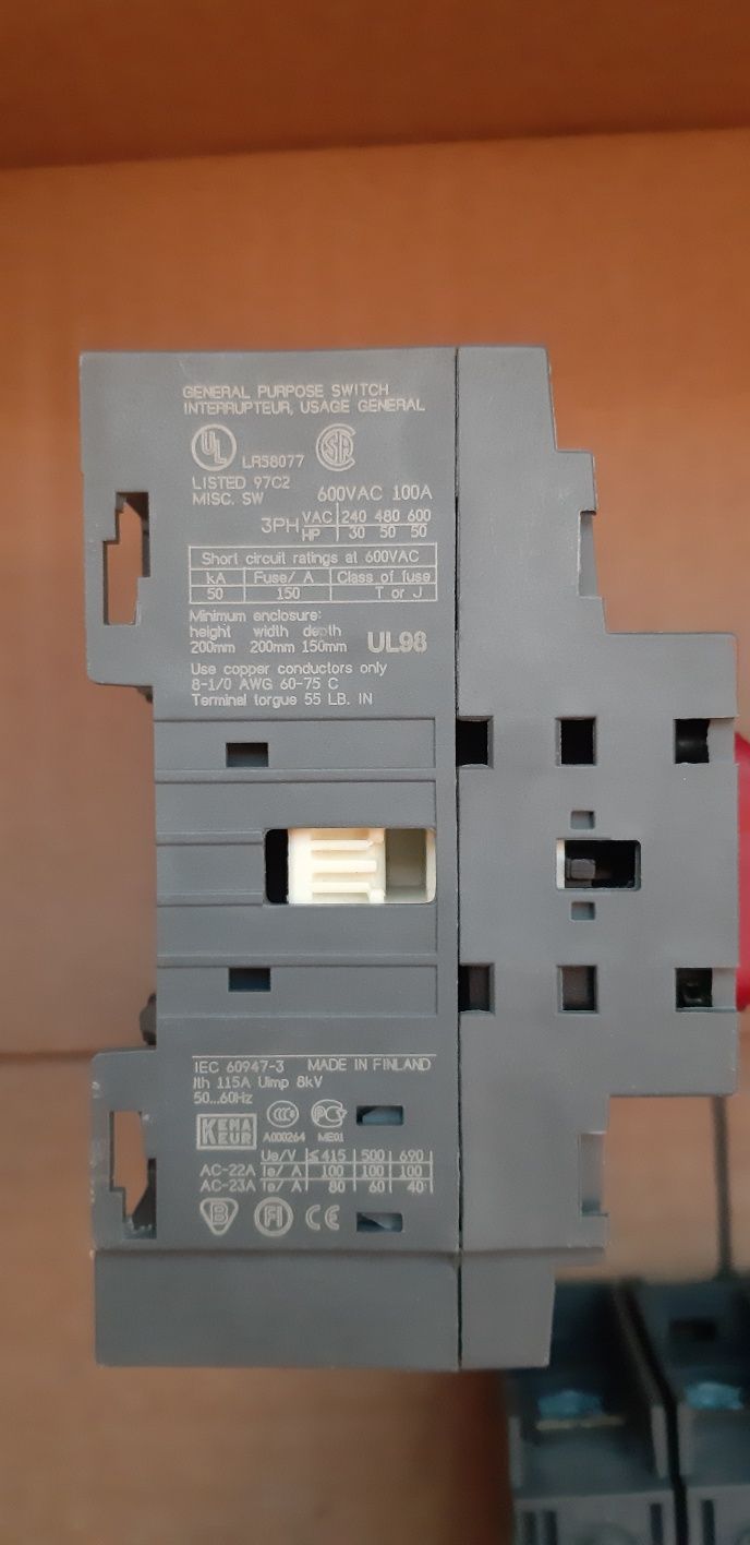 Рубильники ABB 100А и 125А, 600в. 3-х полюсные