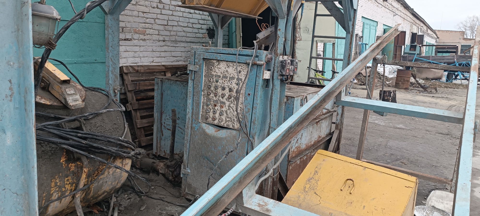 Продам завод по производству полистеролбетона-газобетона-пенобетон