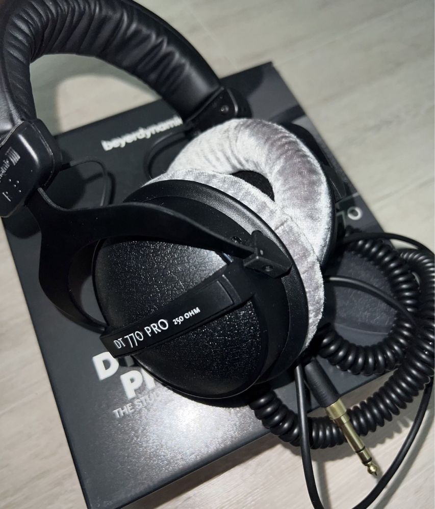 Продам наушники Beyerdynamic DT 770 PRO (250 om)