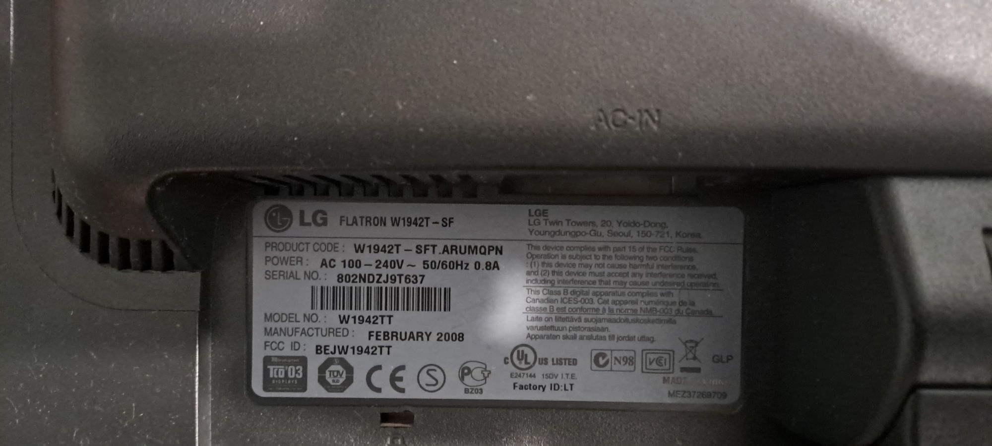 Монитор 19 дюймов LG