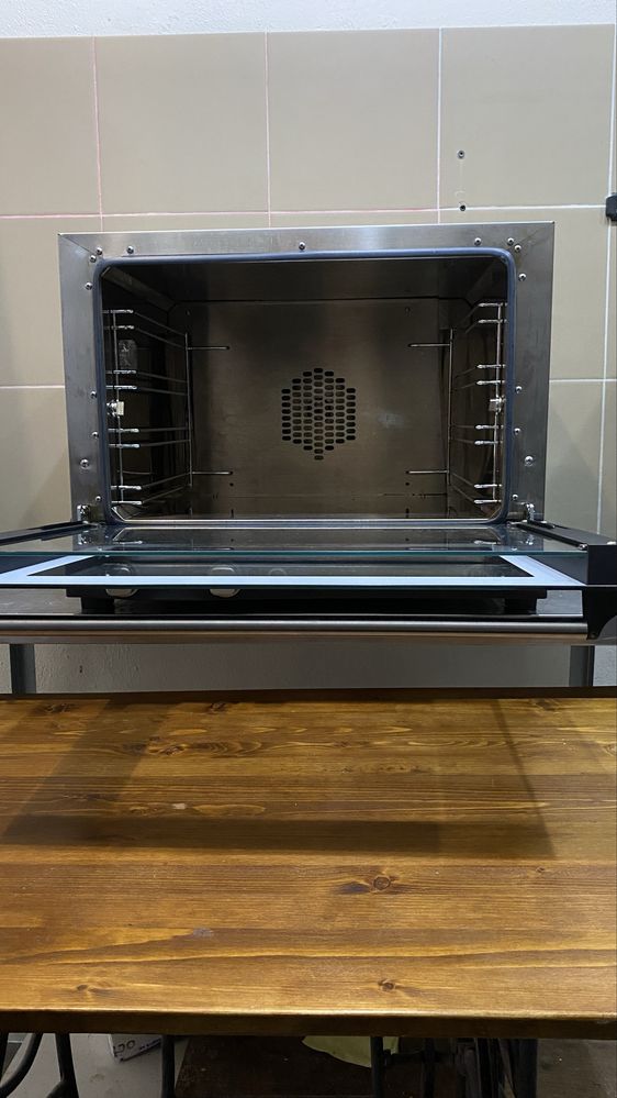 Настольная электропечь UNOX Anna XF 023