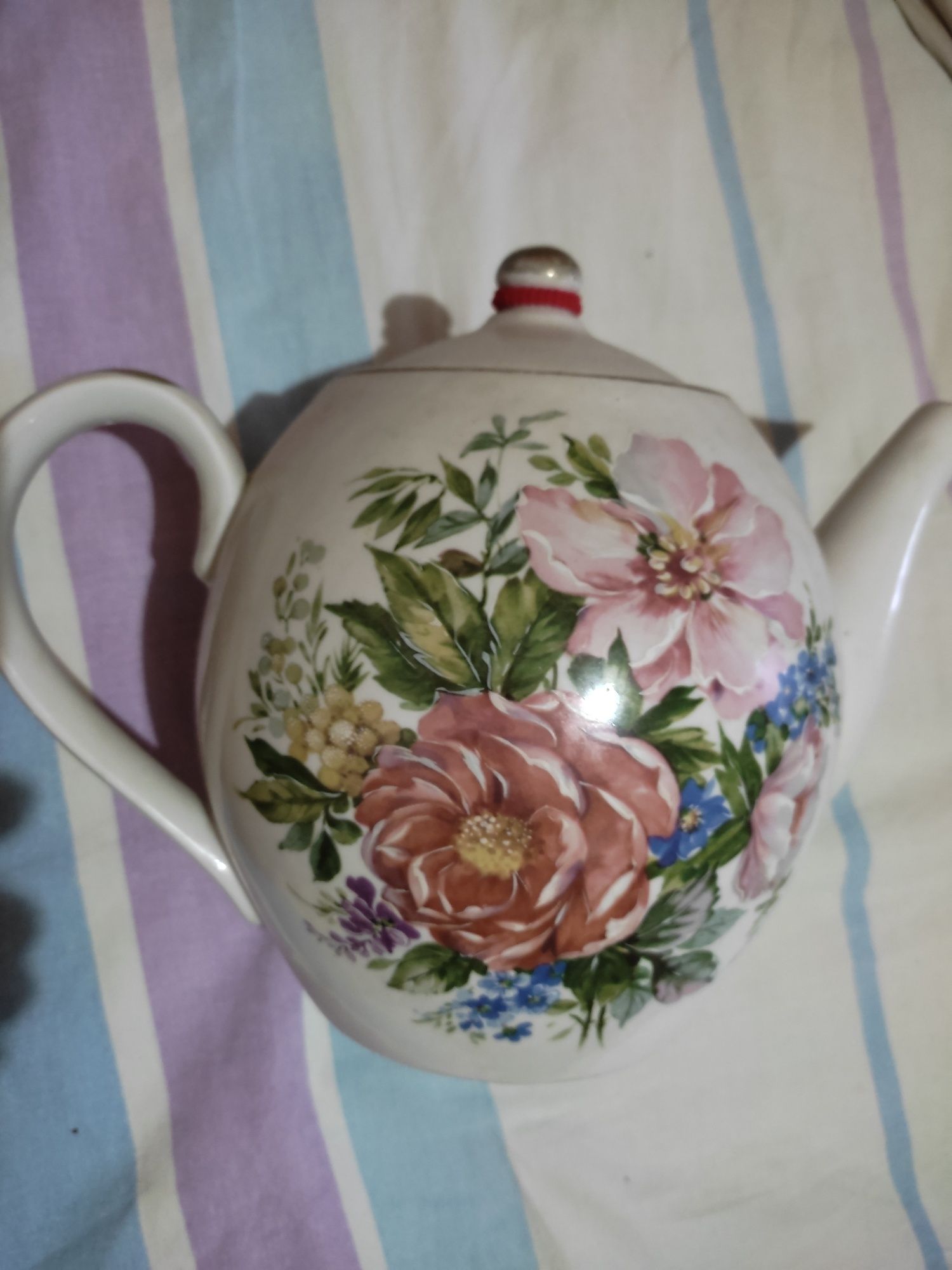 Продам чайник большой