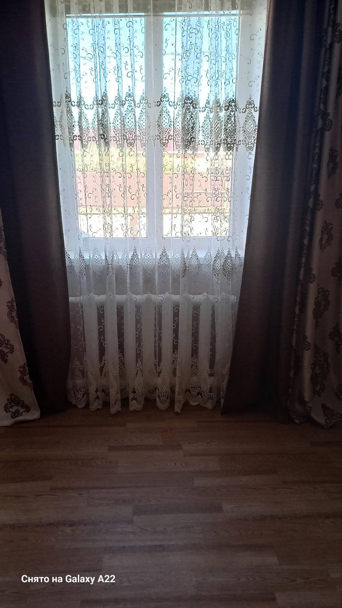 Продам шторы и тюль на 4 окна