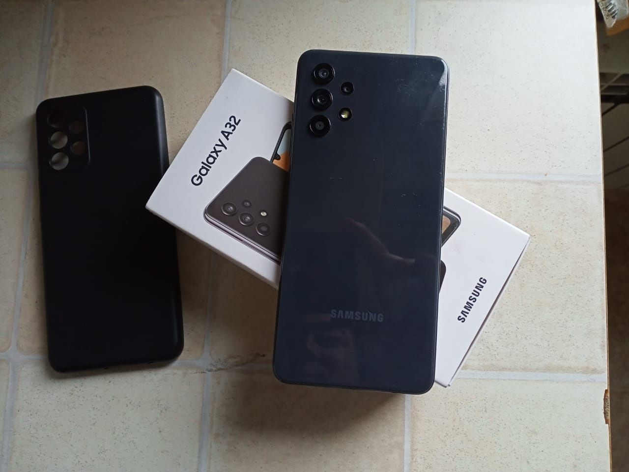 Продам телефон в ИДЕАЛЬНОМ состояние GALAXY A32 62GB