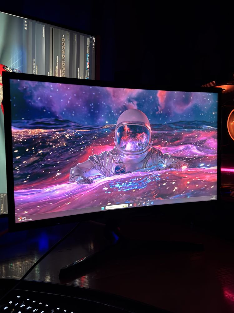 Samsung 24" Curved монитор LC24F396FHIXCI