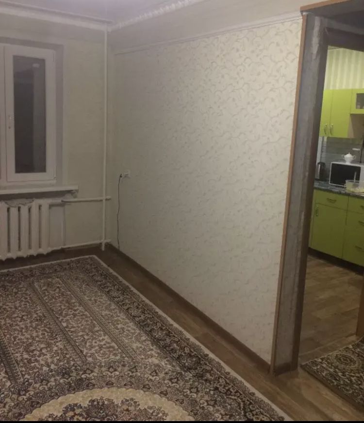 Продам квартиру на Сураганова 9