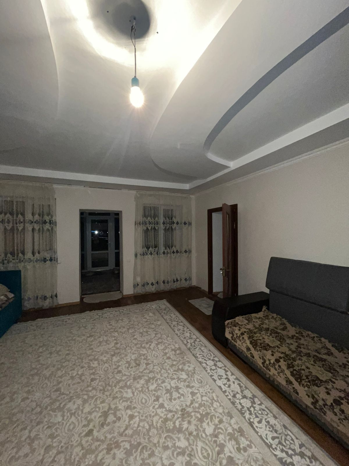 Продается дом по ул.Абдыбаева , дом из 6 ком, центральная канализация,