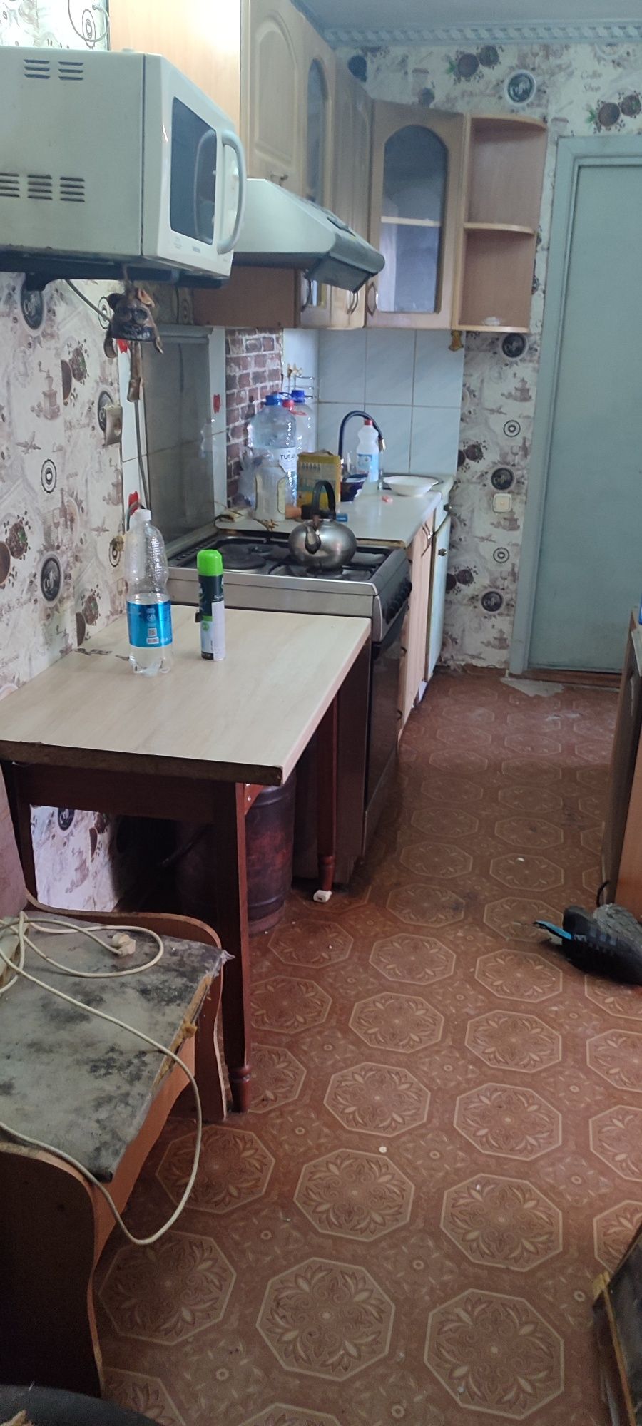 Продам квартиру в бывшем общежитии.