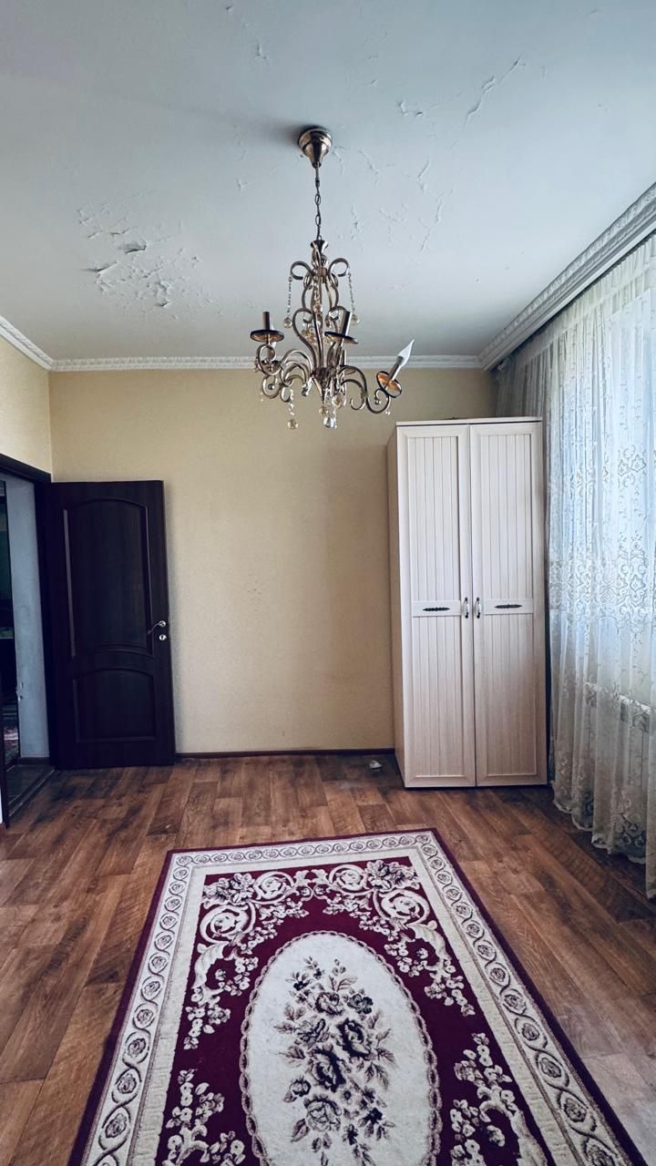 Срочно сдаётся 4 комн квартира