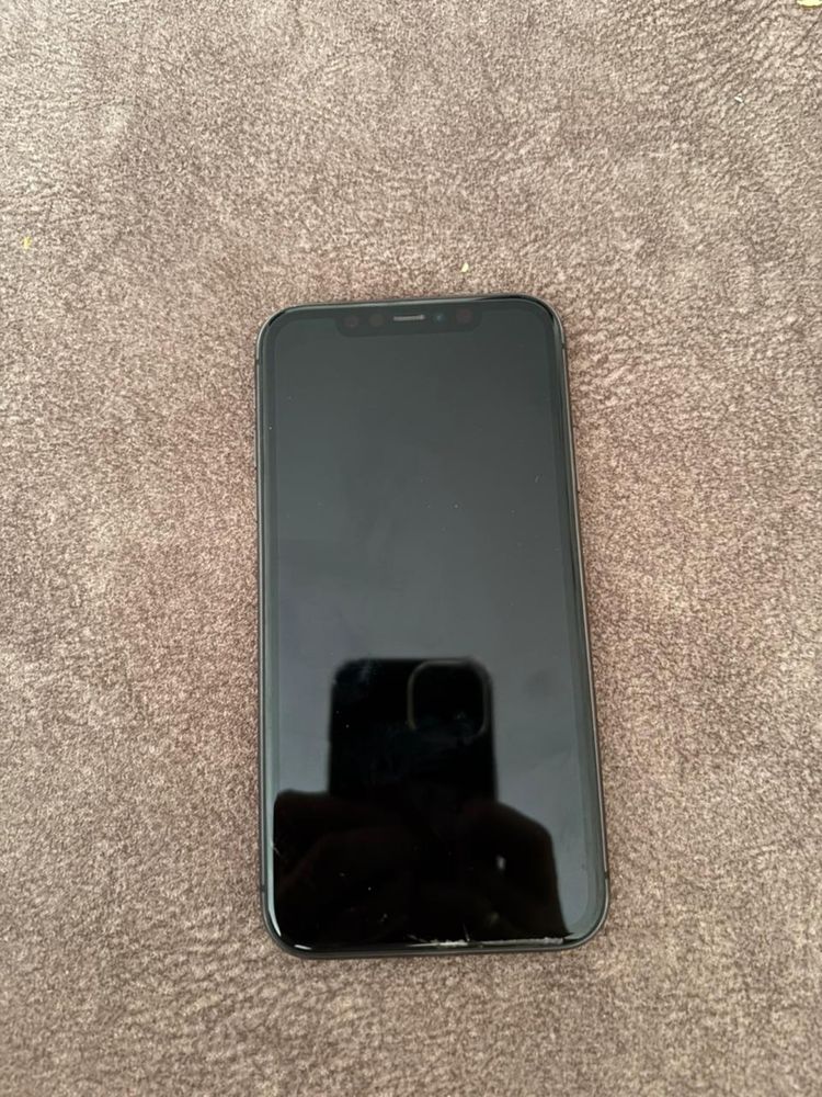 Продам Iphone 11