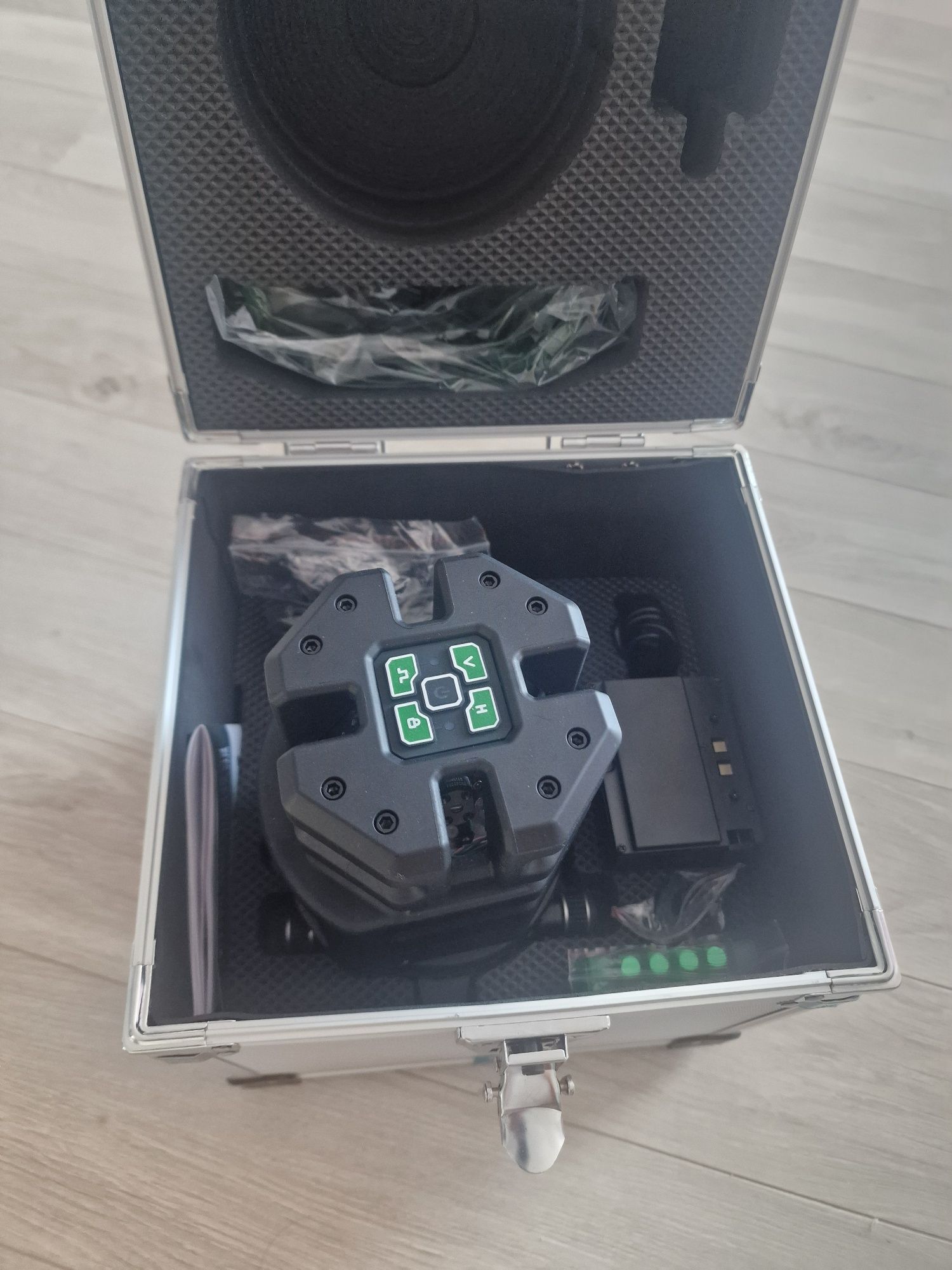 Продам лазерный уровень невелир. ADA6D SERVILAINER GREEN