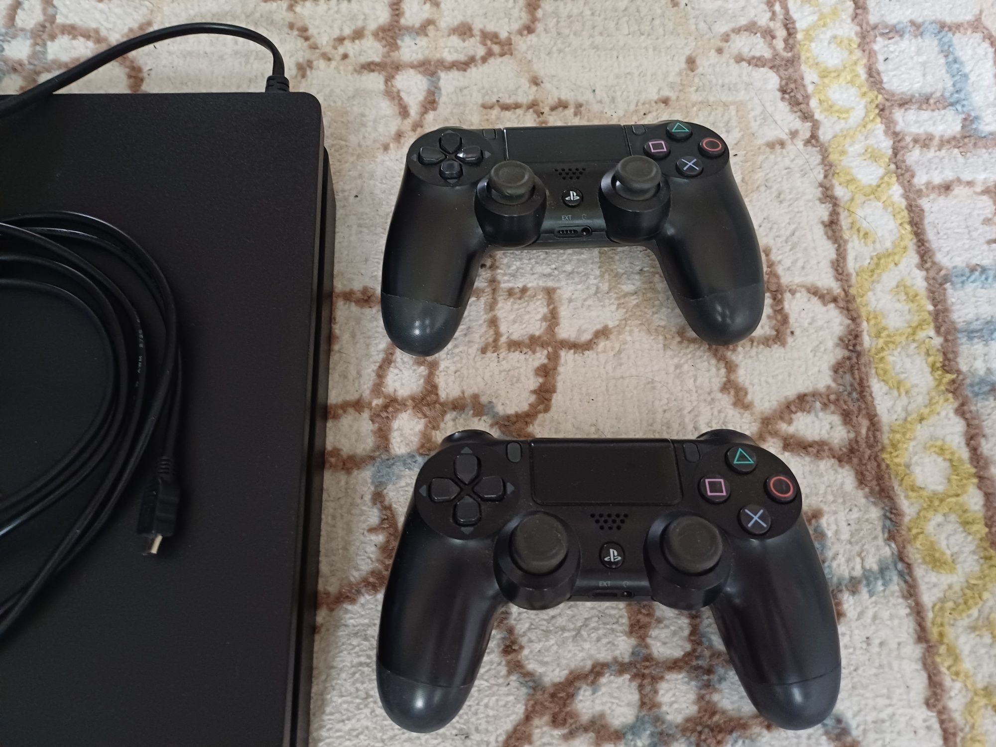 Playstation 4 slim( + игры)
