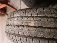 Продам 2 почти новые шины 225/70/R15C
