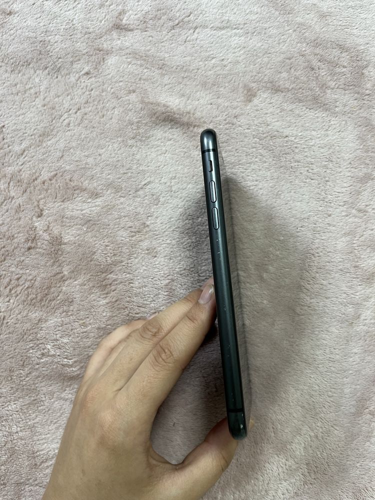 Iphone 11 б/у в отличном состоянии