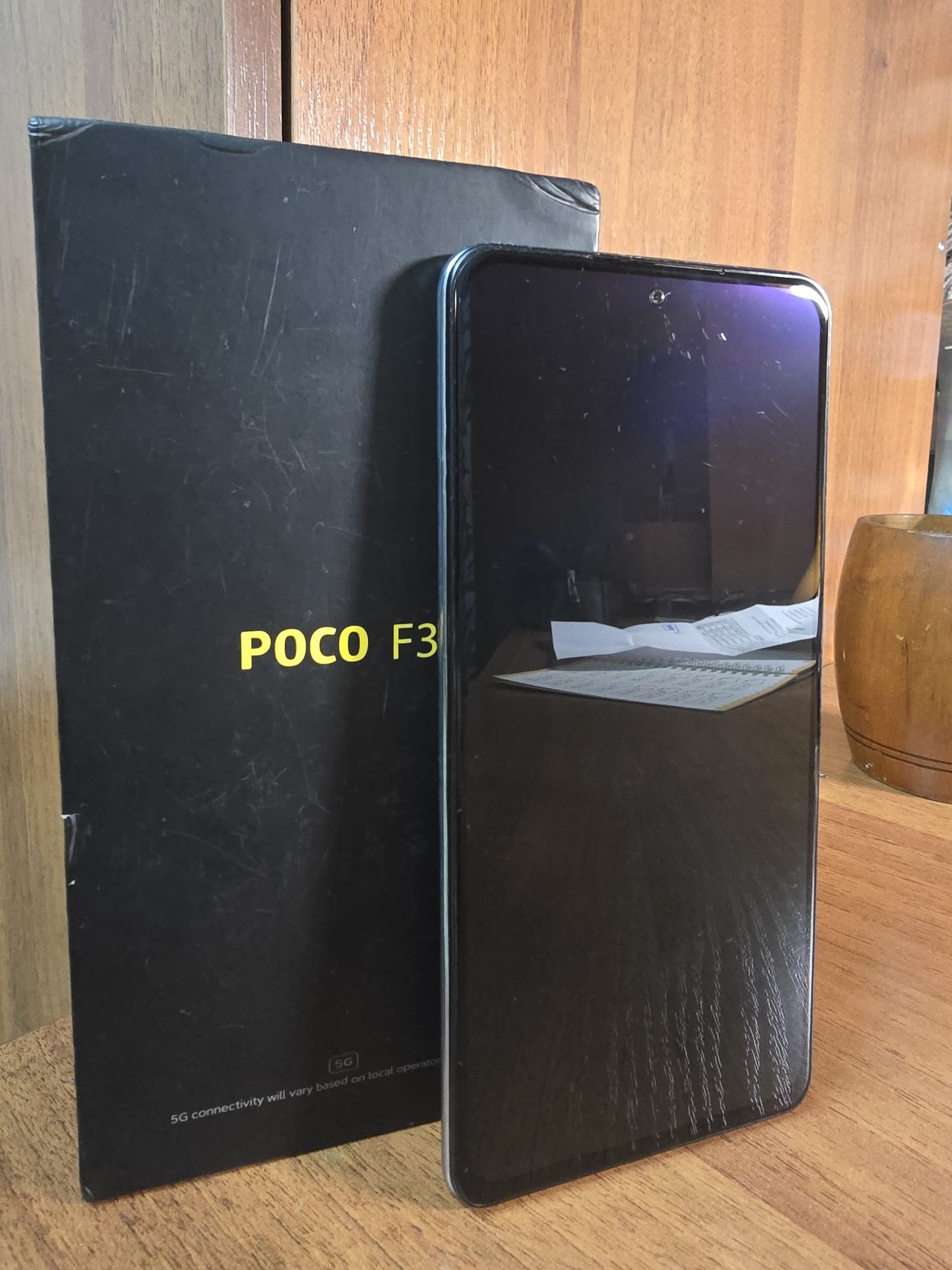Продам смартфон  Poco f3