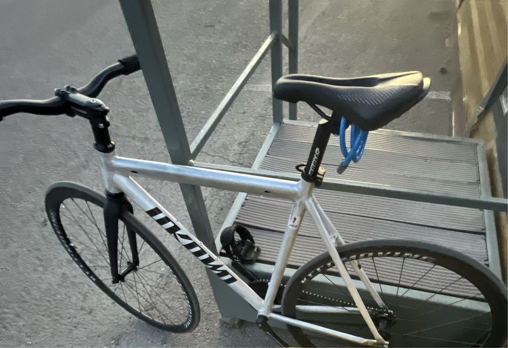 Unknown,fixed gear