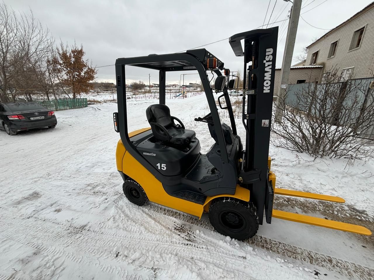 Продам вилочный погрузчик Komatsu