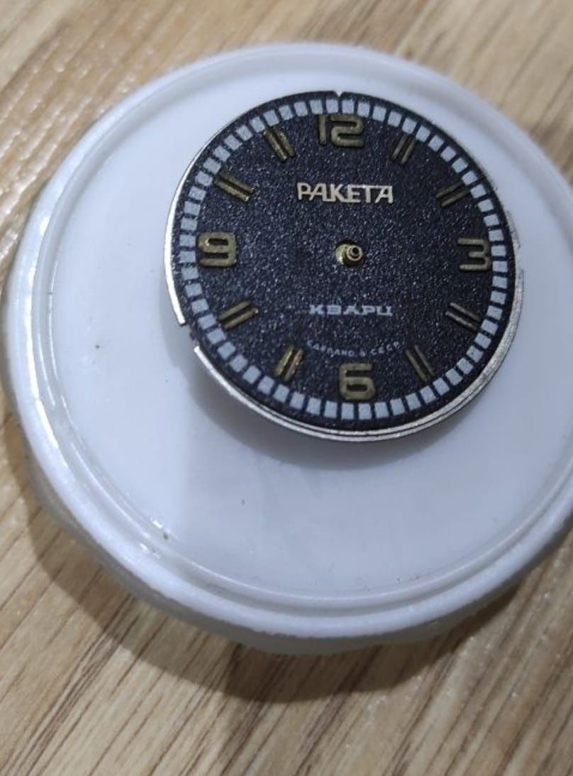 Продам часовые запчасти