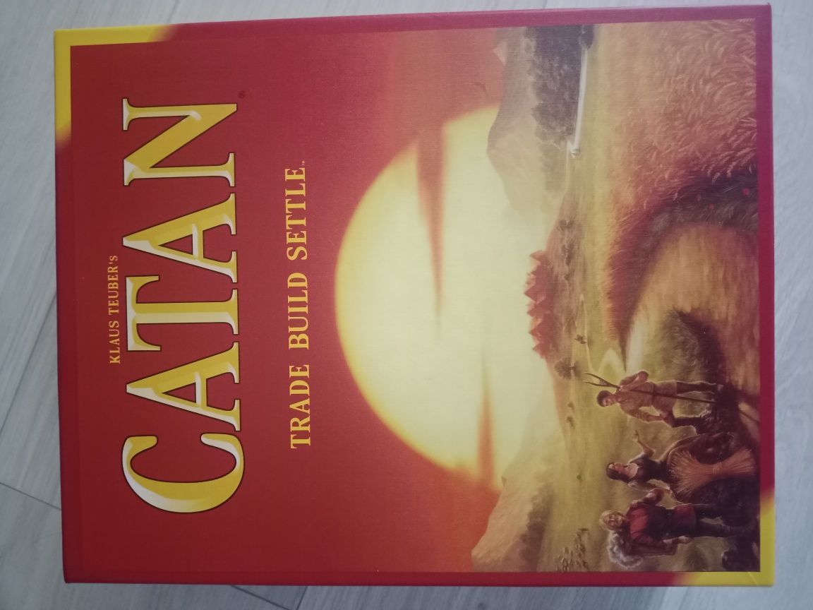 Продам настольную игру Catan