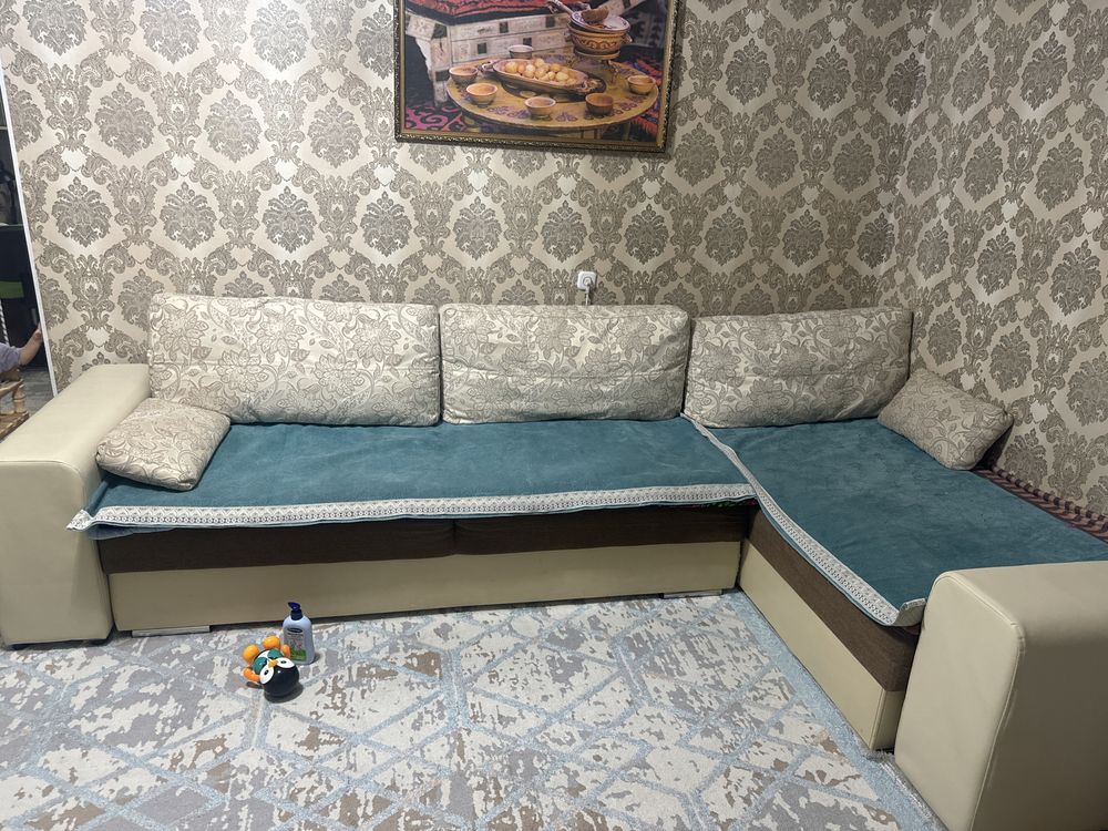 Продается диван угловой