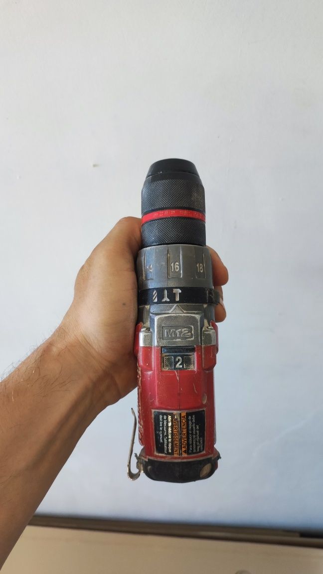 Шуруповёрт Milwaukee 2404