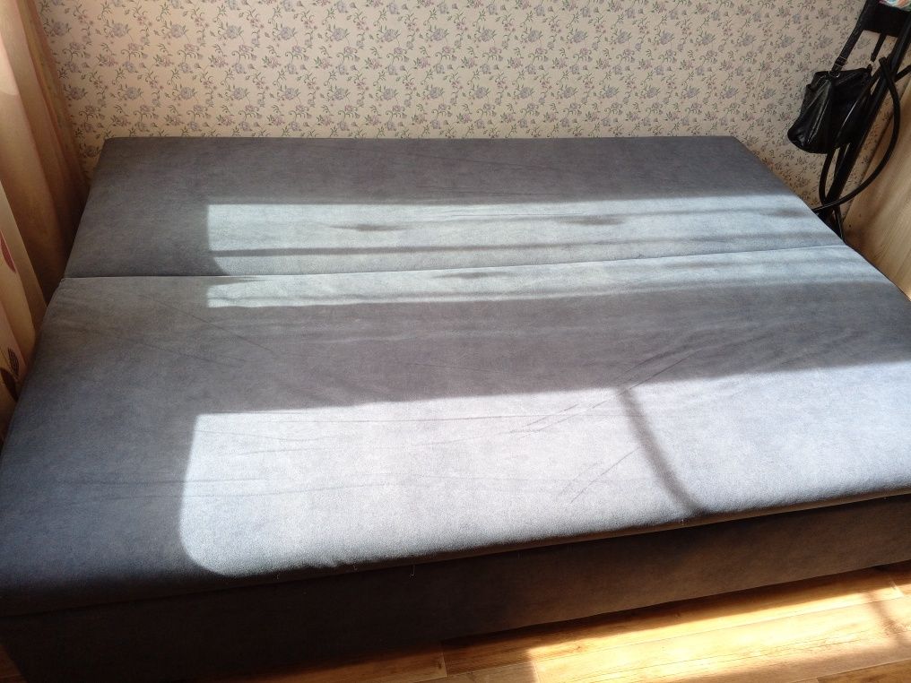 Продам Мягкий раскладной диван