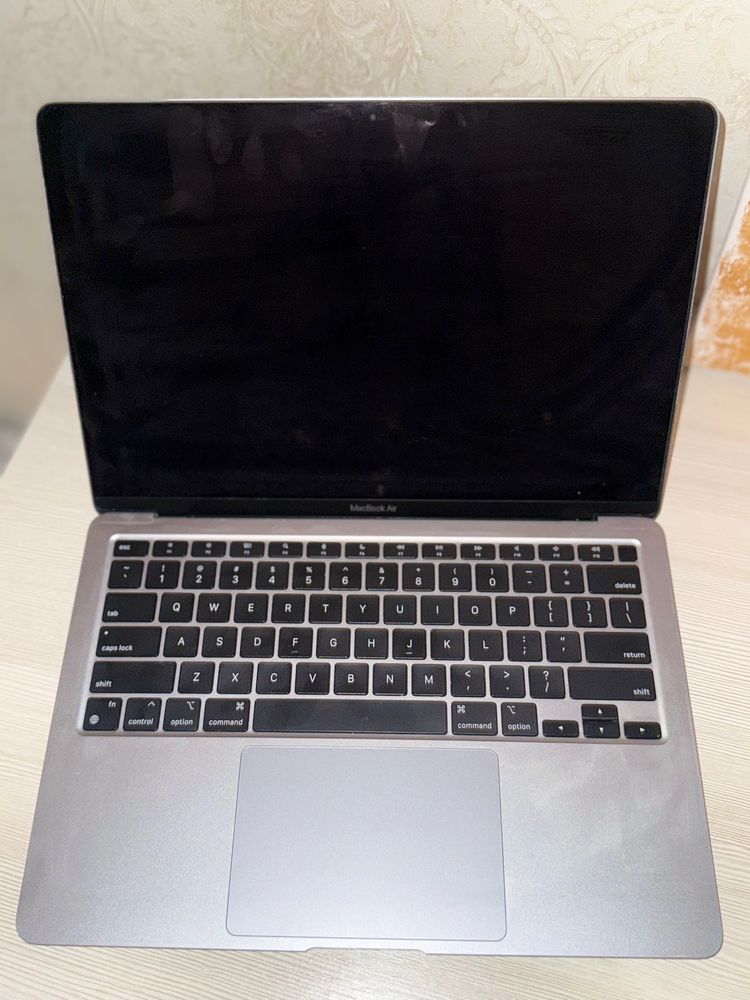 MacBook Air 13 macOS 15.0.1