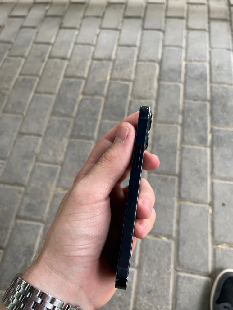 Продам iphone 13 mini