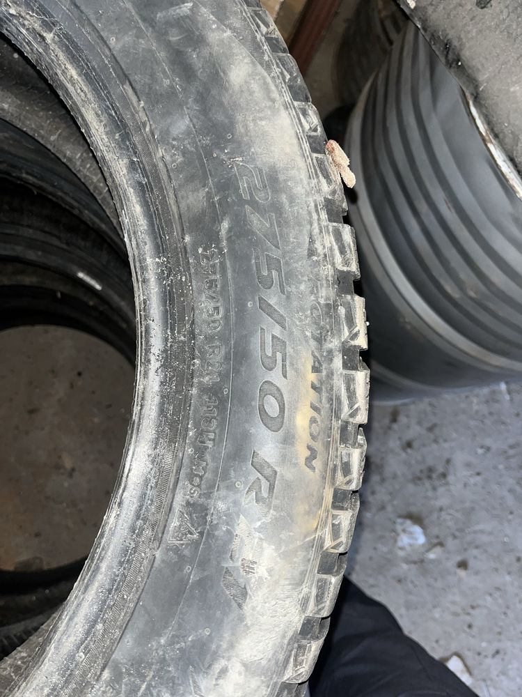 Продам резину зимнию 275/50/21