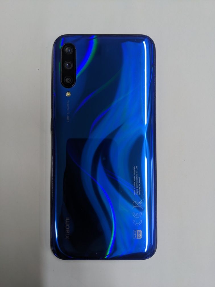 Продам Xiaomi Mi A3 android one