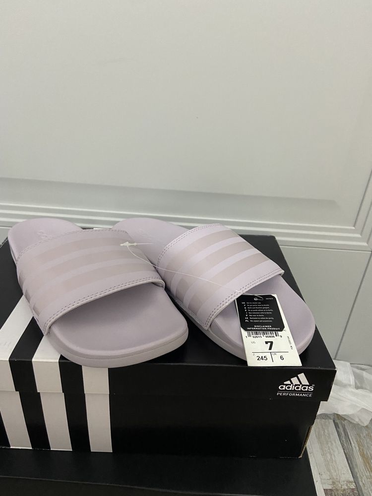 Туфли лодочки на низком каблуке, сланцы Adidas