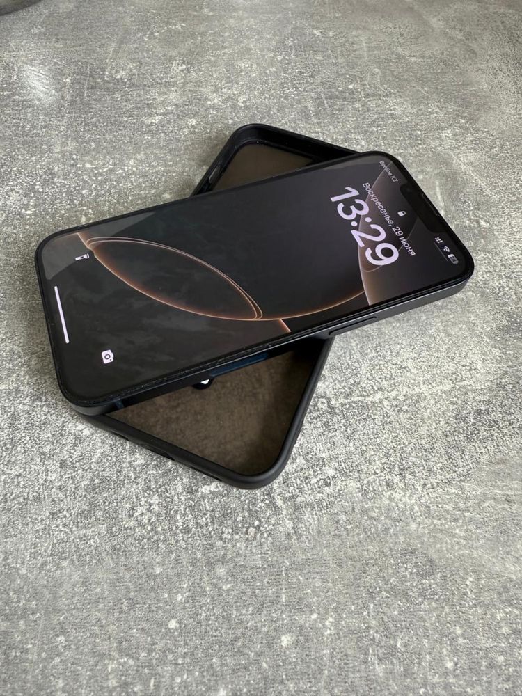 iPhone 13 128гигабайт