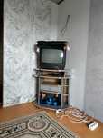 Продам Телевизор с подставкой