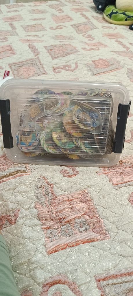 Продаю ящик фишек1500тенге