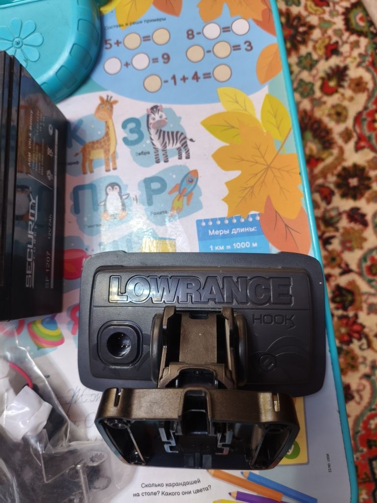Эхолот Lowrance hook 2