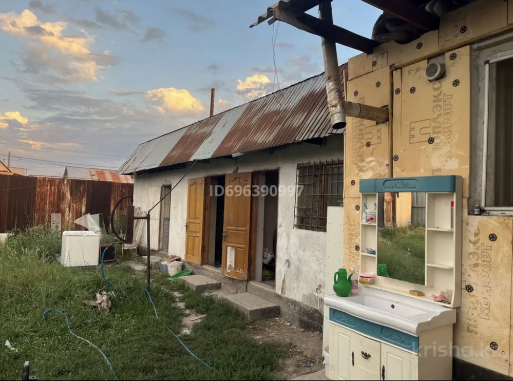Продам дом документы все в порядке, торг имеется, варианты