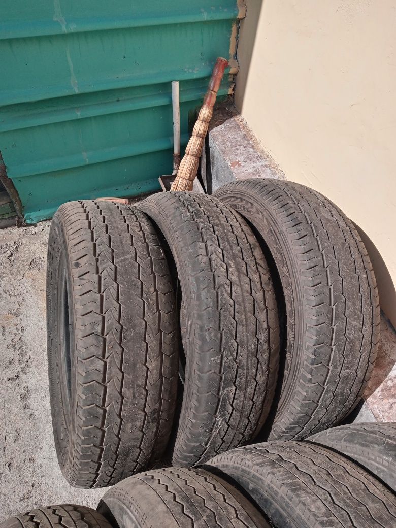 Резина б/у.     Bridgestone