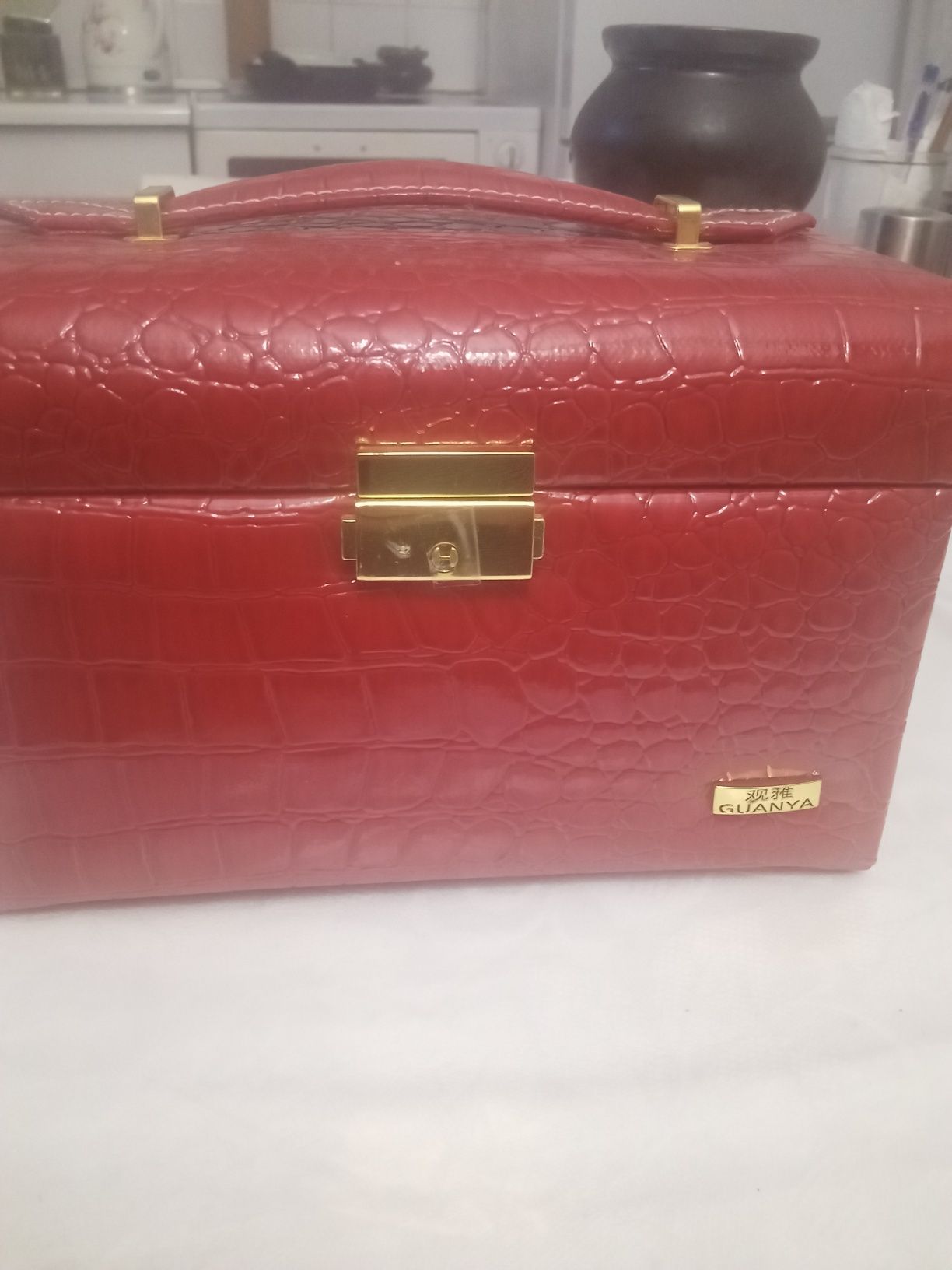 Продам шкатулку для хранения