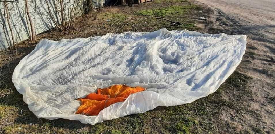 Парашют  (качественный шёлк) с стропами