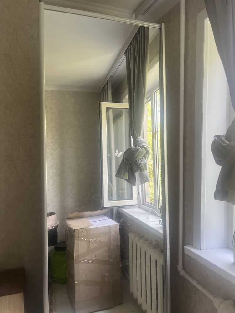 Продам зеркало в отличном состояний