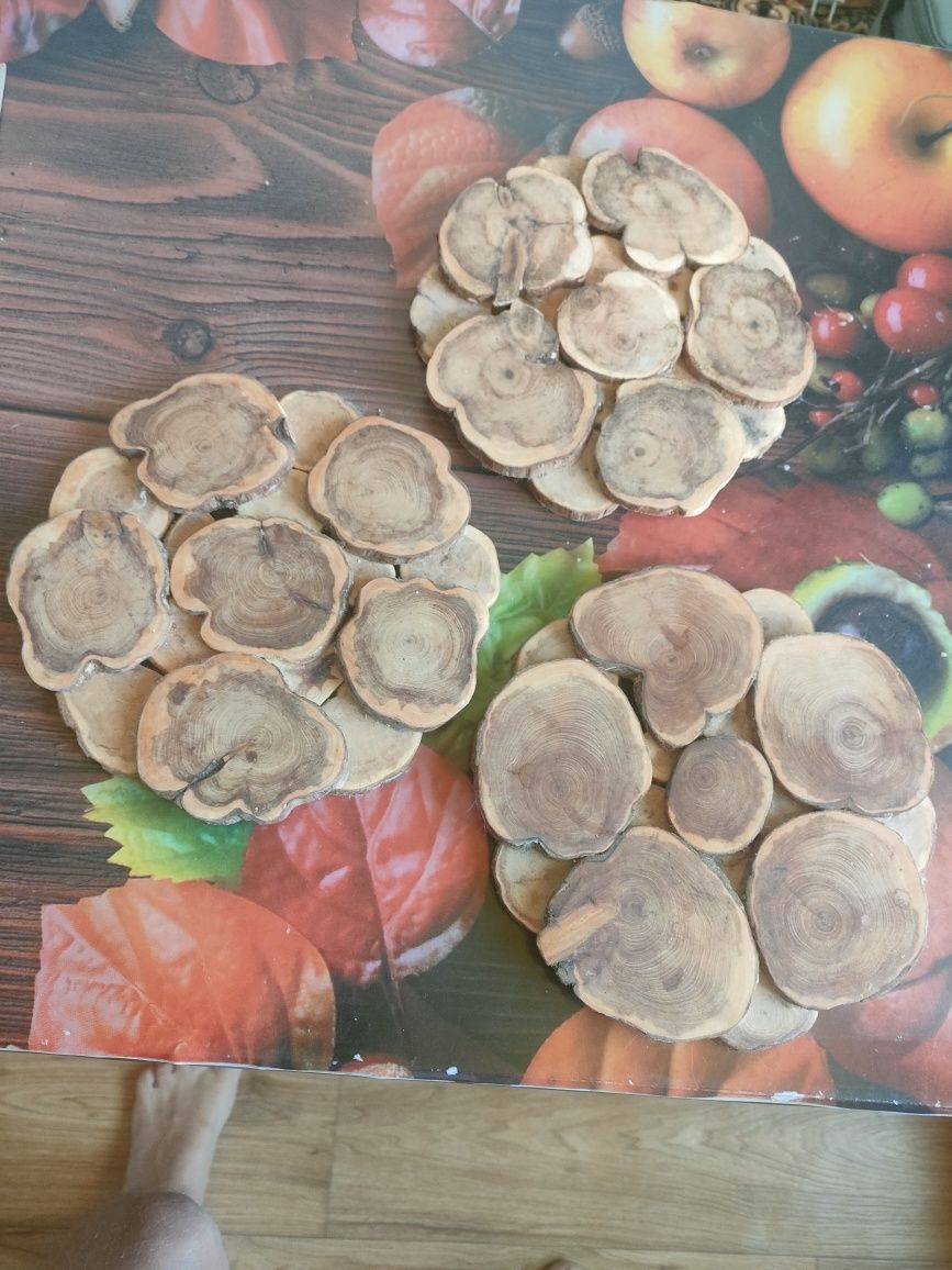 Продам можжевеловые подставки под горячее!!! 3 шт.