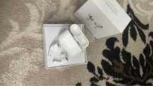 airpods pro.     .