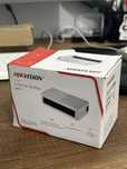 Switch Свич/ Комутатор Hikvision DS-3E0105D-0
