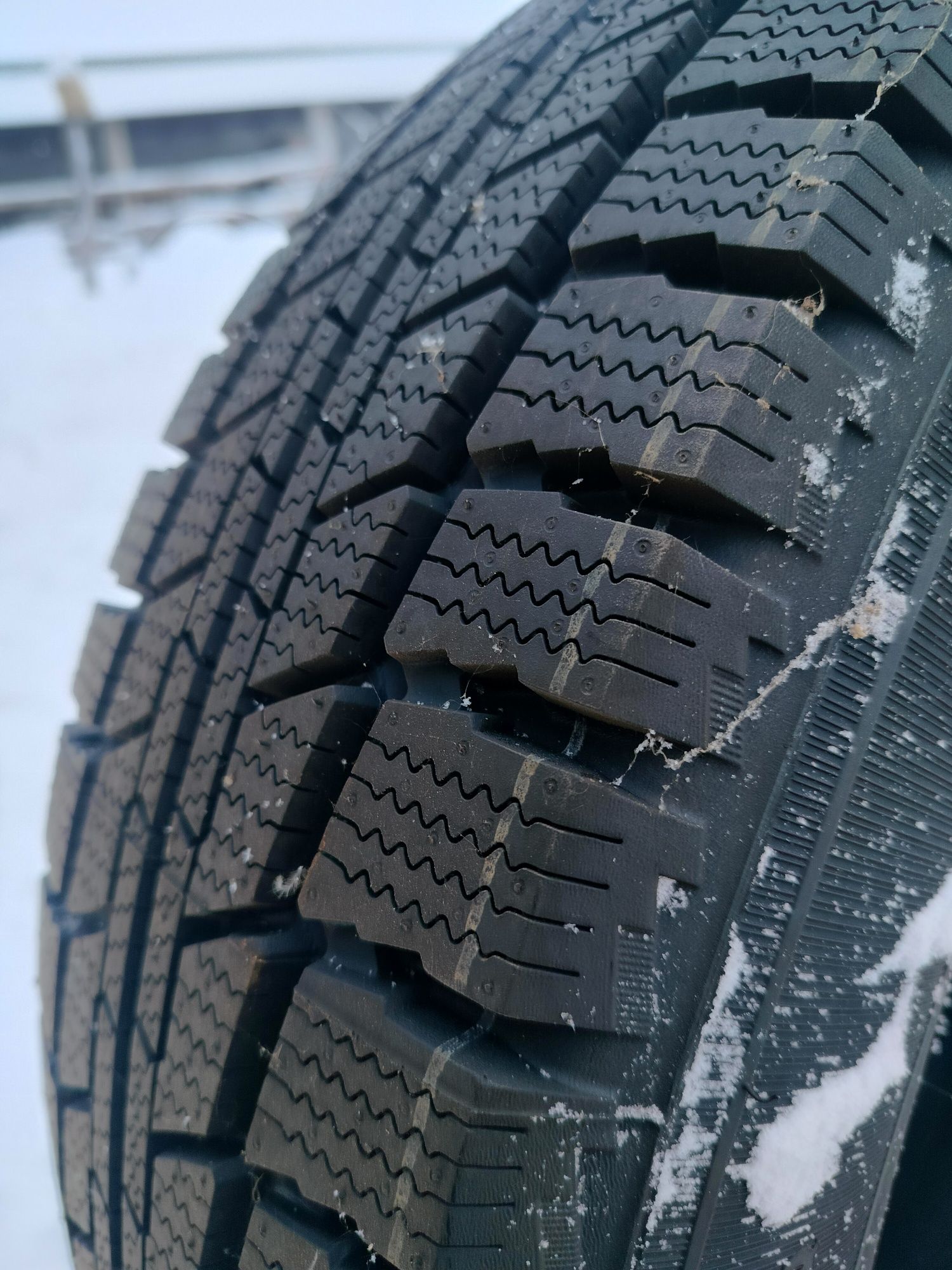 Trieangle 195R14C