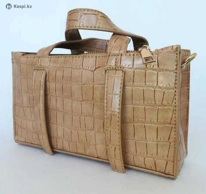 Мини-сумочка багет